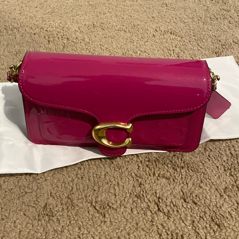 Coach Pink Patent Tabby 20 CM556